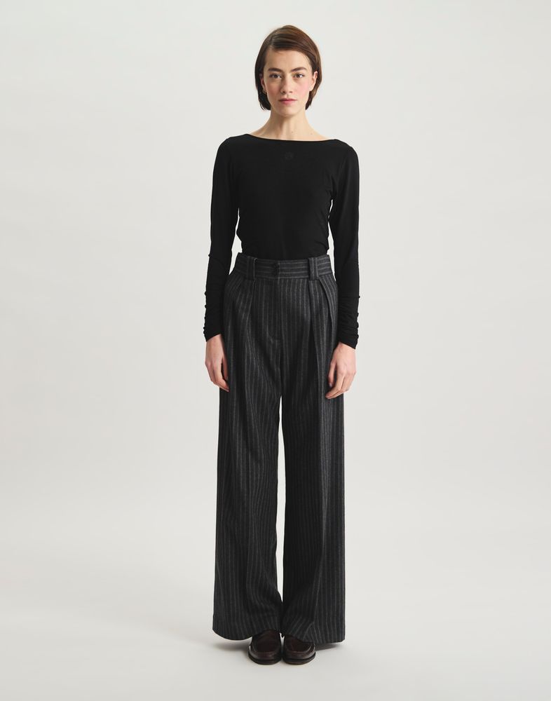 Pantalon pinces Marlne 210 €