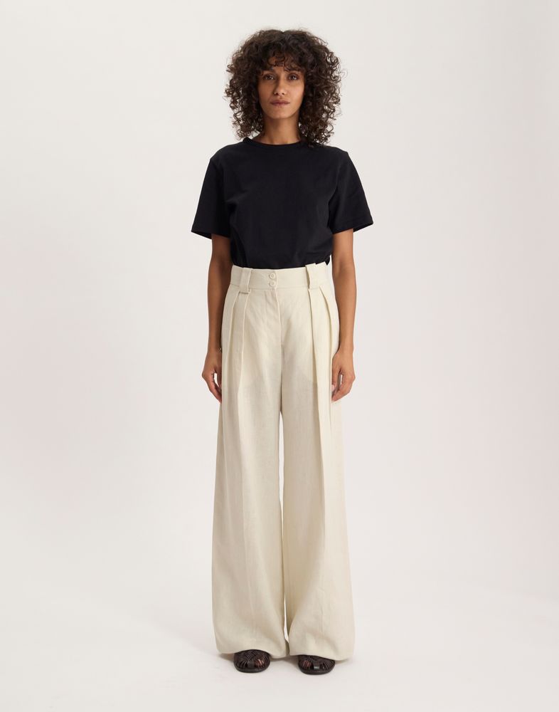 Pantalon Marlne cru 395$