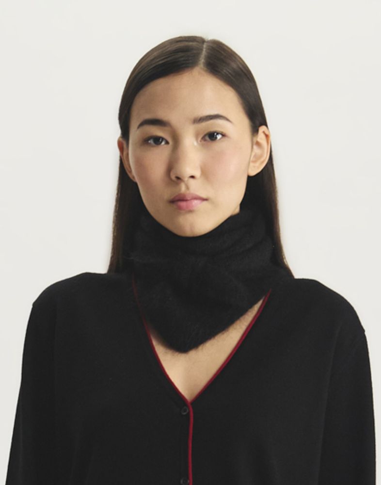 Bandana Pierro en mohair 63 €
